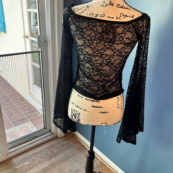 Kiki Riki Lace Long bell Sleeve Top - Picture 1 of 10